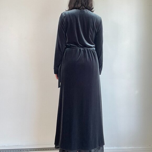 Diamond Tea | Luxury Green Stretch Velvet Robe - Size S - Picture 7 of 11